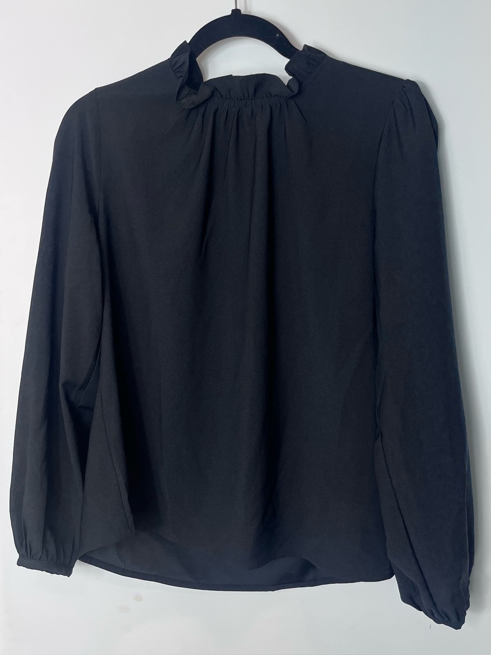 J. Crew Black Long Sleeve Ruffle Neck Blouse Medium BF826 Monochrome Career